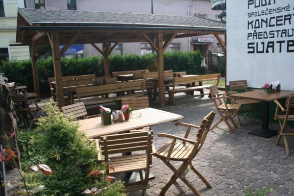 Hotel Novopacké Sklepy Nová Paka Esterno foto